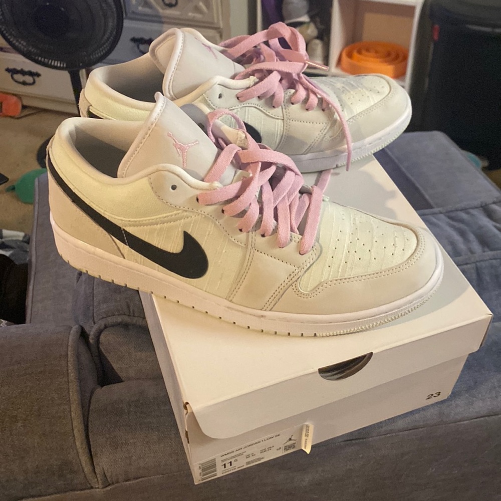 Womens Jordan’s